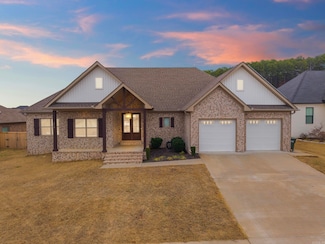 1910 Pecan Creek Dr, Conway, AR 72034