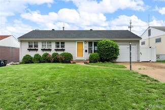 6333 Hurstgreen Ln, Saint Louis, MO 63123