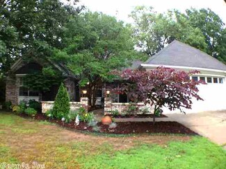 207 S Hampton Dr, Conway, AR 72034