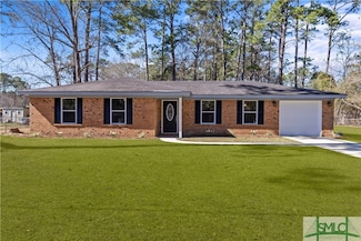 40 Quail Rd, Richmond Hill, GA 31324