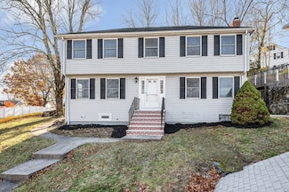92 Milner St, Waltham, MA 02451
