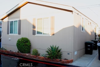 327 W Wilson St Unit 23, Costa Mesa, CA 92627
