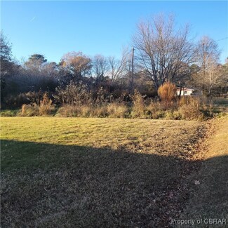 106 Queens Creek Rd, Hallieford, VA 23068