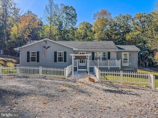 154 Brooklyn Way, Great Cacapon, WV 25422