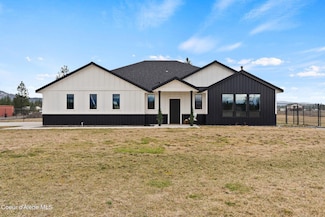 27455 N Caribou Ave, Athol, ID 83801