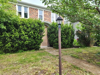 907 Russell St, Kalamazoo, MI 49001