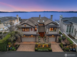 137 Lake Ave W, Kirkland, WA 98033