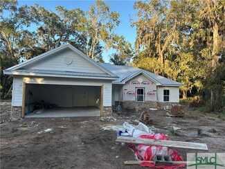 1042 Baywood Dr, Darien, GA 31305