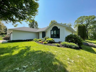 W2077 Hannah Ln, Sheboygan, WI 53083