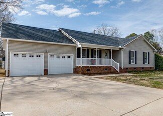 5 Mitchell Rd, Greenville, SC 29615