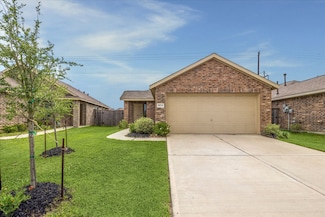 8834 Wooster Trails Dr, Baytown, TX 77521