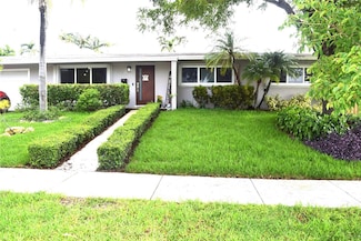 9355 SW 181st St, Palmetto Bay, FL 33157