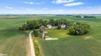 15672 490th St, Scarville, IA 50473