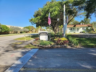 608 SW Natura Blvd Unit 206, Deerfield Beach, FL 33441
