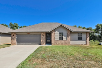 4533 W Tarkio St, Springfield, MO 65802