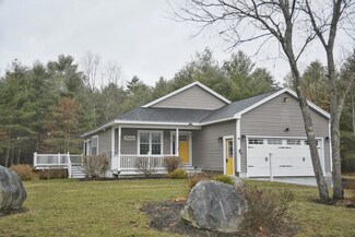 11 Jenni Ln, Steep Falls, ME 04085