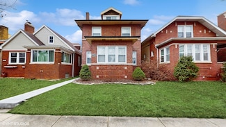 7738 S Bennett Ave, Chicago, IL 60649