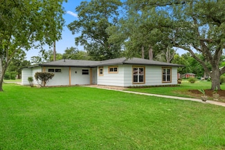 606 Clayton St, Tomball, TX 77375