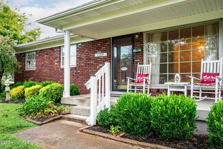 8209 Westray Ln, Louisville, KY 40219