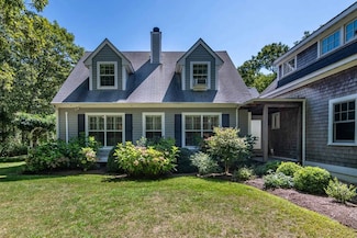 16 Fisherman's Knot Rd, Edgartown, MA 02539