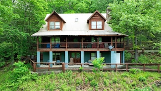 200 Peachtree Ln, Tellico Plains, TN 37385