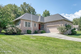 145 Forest Hill Dr, Crossville, TN 38558