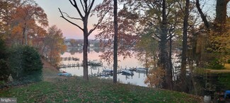 2946 Edgewater Dr, Edgewater, MD 21037