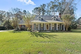 35 Deerfield, Hattiesburg, MS 39402