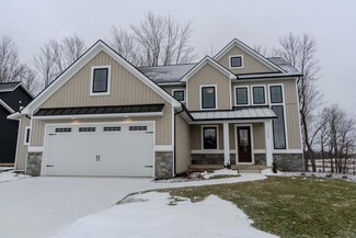 1850 Stratford Ln NW, Grand Rapids, MI 49534