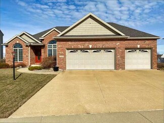 2516 Waterville Dr, Champaign, IL 61822