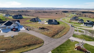 3709 Ridge Way, Bismarck, ND 58503