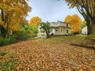 19 Loring Ave, Auburn, ME 04210
