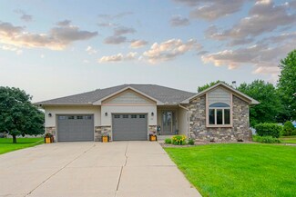 671 Corta Ct, Arlington, WI 53911