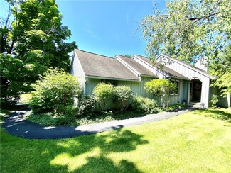 5 Andrews Way, Canandaigua, NY 14424