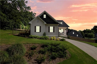 118 Dekle Dr NE, Rome, GA 30161