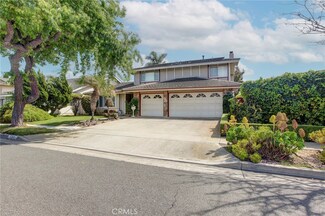 5262 Glenroy Dr, Huntington Beach, CA 92649