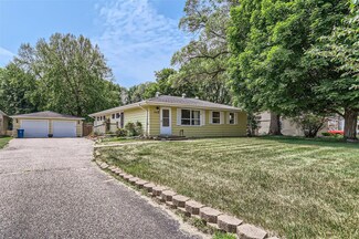 17215 11th Ave N, Plymouth, MN 55447