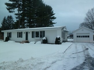 7 Coolidge Ave, Turners Falls, MA 01376