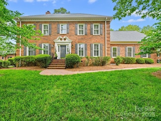7329 Kennington Ct, Charlotte, NC 28270