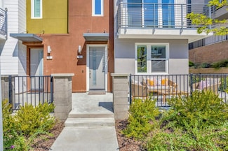 298 Agustin Narvaez St Unit 6, San Jose, CA 95136