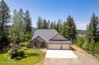 608 Country Club Ln, Pinehurst, ID 83850