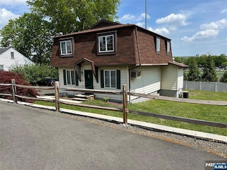 1558 Alps Rd, Wayne, NJ 07470