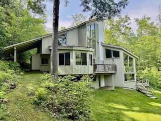 389 Howard Hill Rd, Londonderry, VT 05148