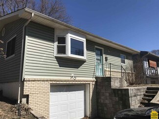 414 E Washington St, Windsor, MO 65360