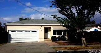11755 216th St, Lakewood, CA 90715