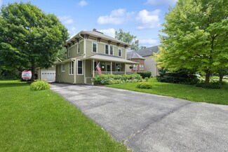 179 S Seymour Ave, Grayslake, IL 60030
