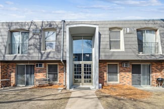 745 11th Ave S Unit 7, Hopkins, MN 55343