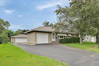6038 Girard Ave N, Minneapolis, MN 55430