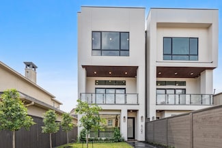 4705 Gibson St, Houston, TX 77007