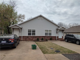 2449 & 2451 Brophy Cir, Fayetteville, AR 72703